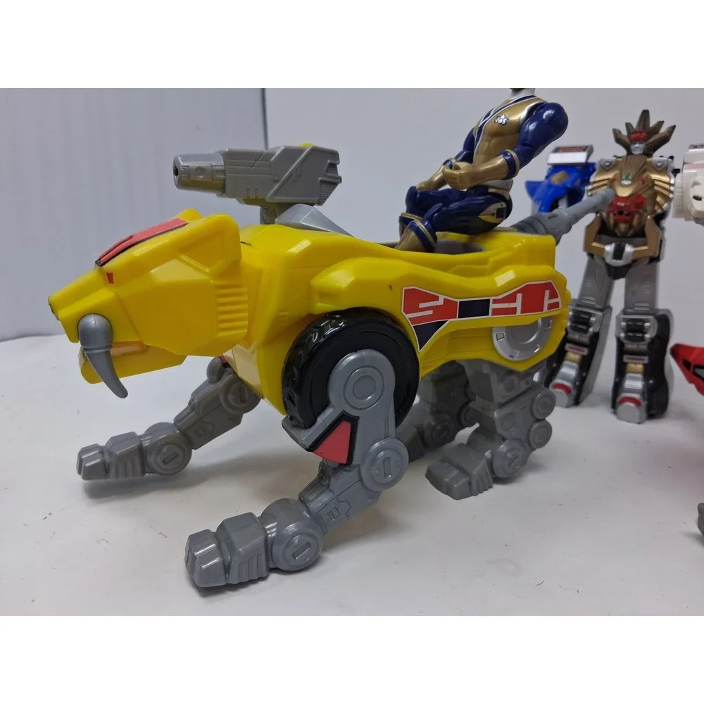 Power Rangers Lot Gold Samurai Ranger Wild Force Megazord Zord Figures